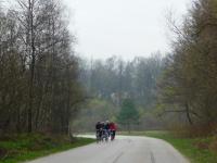 Jadą chłopaki, jadą... gonią kobitki... ;-)))