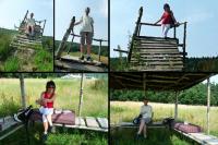 Stara ambona myśliwska a w pobliżu kanapy dla strudzonych wędrowców;-))))