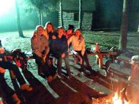 Miłe chwile przy ognisku