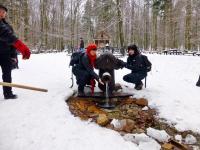Woda ze źródełka podobny leczy choroby oczu
