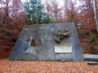 Pomnik upamiętniający ofiary II wojny światowej na Stadionie 