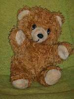 Ten miś ma ponad 21 lat i należy do mojej córki Małgorzatki