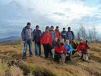 Foto rodzinne- w tle widzimy Łysicę