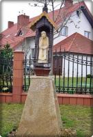 Figurka Chrystusa Frasobliwego w Górnie; fot. R. Tomczak