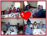 Strudzeni wędrowcy musieli się najpierw posilić