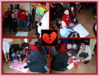 Kto szybciej ułoży serce z puzzli: panie czy panowie???