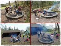 Lubienia- panowie rozpalają ognisko