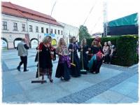 Zlot czarownic na kieleckim rynku...