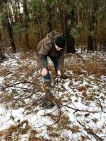 Zygmunt nie byłby sobą gdyby nie spróbował rozpalić ogniska