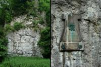 Tablica w skale, poświęcona pamięci ADOLFA DYGASIŃSKIEGO