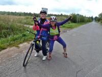 Panowie usuwają awarię a ja wykorzystuję tę okazję na lansik z Henryczkiem