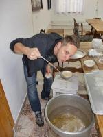 ...ten sam sobie nalewa!;-))) fot. Grzegorz Blicharski