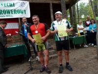 Medaliści na dystansie 135 km- bracia Figiel