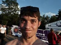 Nasz człowiek- ta mina to próba kamuflażu ale i tak został rozpoznany