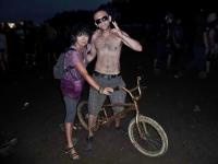 spotkałam kolesia ze złotym rowerem...