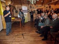 Wieczór urodzinowy WKKR „Cyklista”- prezes klubu, kol. Zbyszek Suszyński wita wszystkich gości