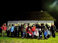 Wspólne zdjęcie przed chatą