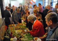 ... biesiadowanie...