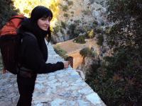 Coraz bliżej klasztoru Katholiko, w tle wielki most łączący ściany wąwozu