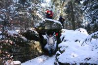 28-01-2012 Zimowy spacer po Suchedniowsko-Oblęgorskim Parku Krajobrazowym, czyli sobotnia wędrówka z „deptaczami Darka” 