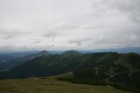 Górna stacja wyciągu Wratna (Vratná) widok z Wielkiego Krywania.  